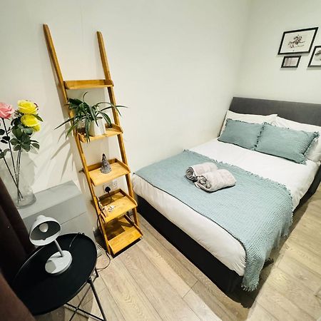 "Spacious Family, Friendly" 1 Bedroom In Kings Cross, St Pancras!!!118A ลอนดอน ภายนอก รูปภาพ